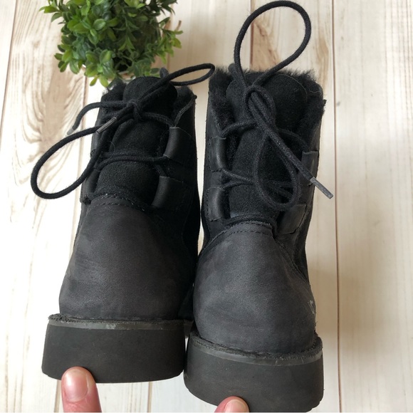 UGG Naiyah black suede laces boots - Picture 4 of 6
